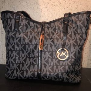 Michael Kors purse